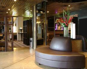 Lobby Hotel Median Paris Congres